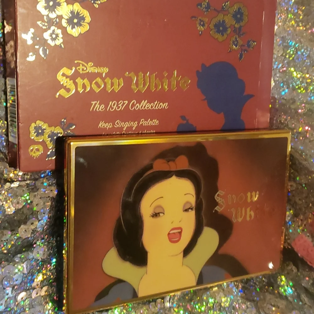 🌟2x HP🌟KEEP SINGING Besame x Snow White DISCONTINUED Eye Palette NWT